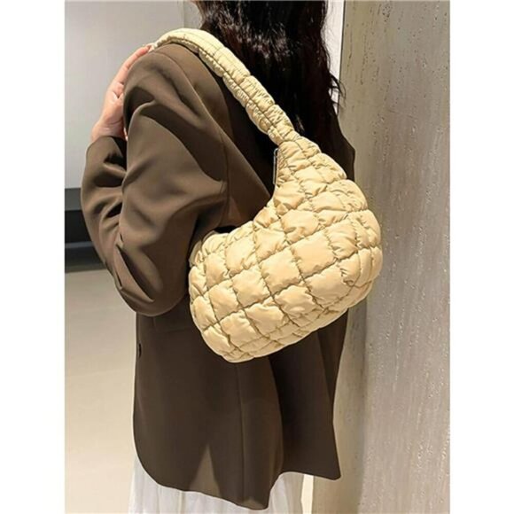 Quilted Ruched Shoulder Bag - Picture 15 of 16